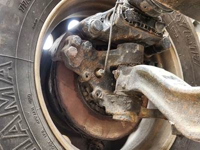 Kenworth T880 Right Spindle