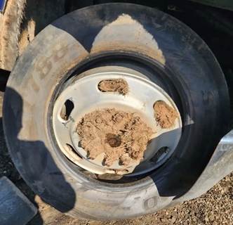 Kenworth W900 Right Spindle