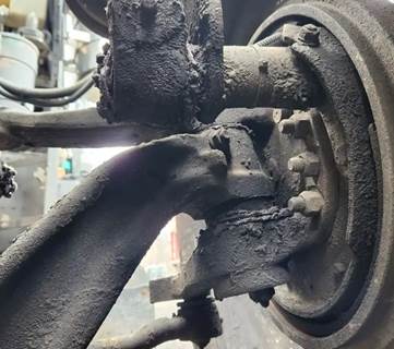 Kenworth W900 Left Spindle