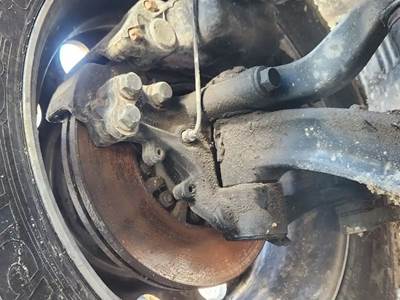 Mack Anthem Right Spindle