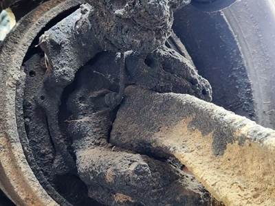 Mack CHN613 Right Spindle