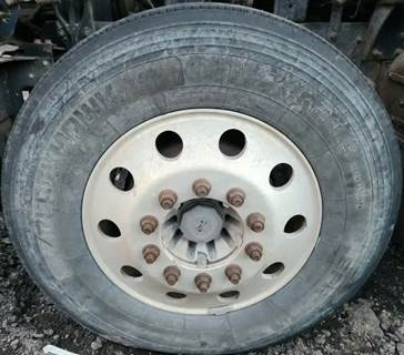 Mack Pinnacle CHU613 Left Spindle for a 2016 Mack CHU613