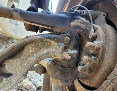 Peterbilt 365 Left Spindle