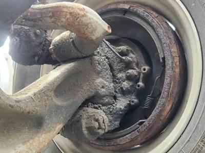 Peterbilt 367 Left Spindle