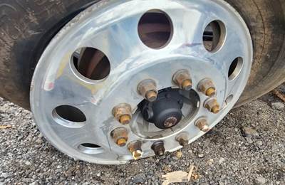 Peterbilt 379 Left Spindle