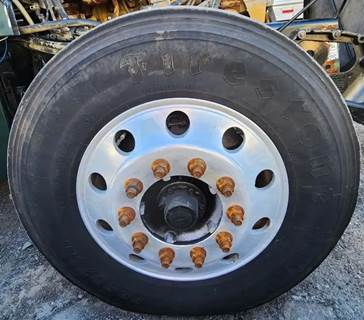 Peterbilt 379 Right Spindle