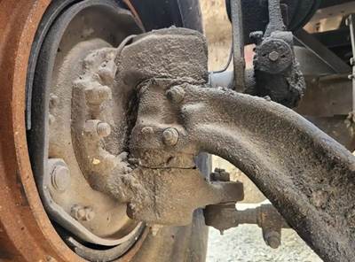 Peterbilt 385 Right Spindle