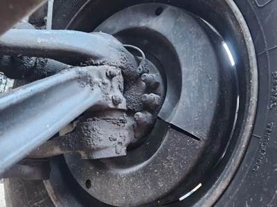 Peterbilt 579 Left Spindle