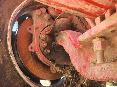Peterbilt 579 Right Spindle