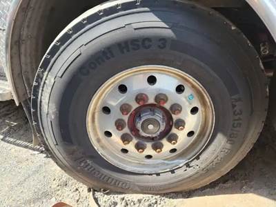 Seagrave Right Spindle for a 2006 Seagrave TT06DA