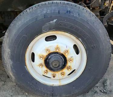 Sterling L7500 Right Spindle