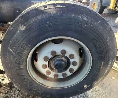 Sterling L7500 Right Spindle