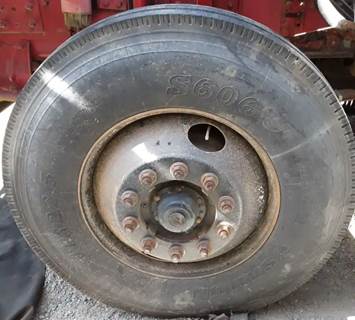 Sterling SC8000 Left Spindle for a 2007 Sterling SC8000 Cargo