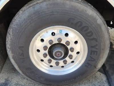 E-One Right Spindle for a 2002 E-One Fire Truck