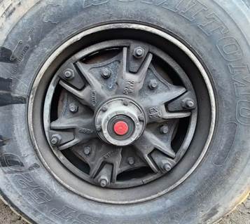 Volvo / WhiteGMC Autocar ACL64 Right Spindle for a 1994 White AUTOCAR ACL64