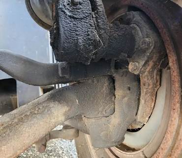 Volvo VNL Left Spindle