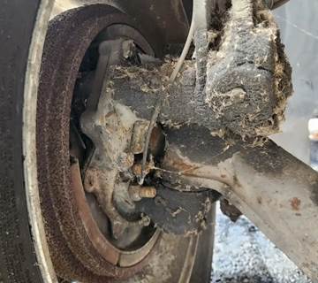 Volvo VNL Right Spindle