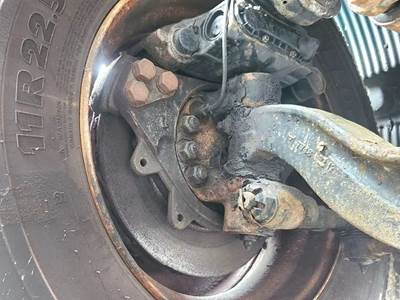 Volvo VNR64T Right Spindle