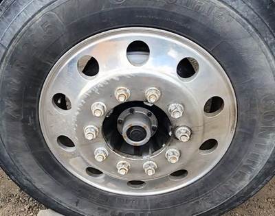 Western Star 4900SA Left Spindle for a 2012 Western Star 4900 SA