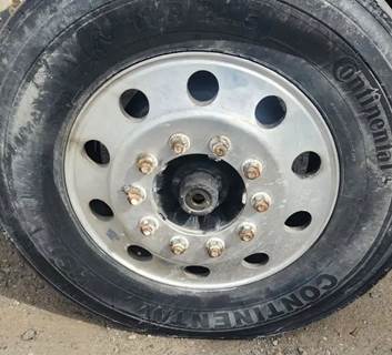 Western Star 4900SA Right Spindle for a 2012 Western Star 4900 SA