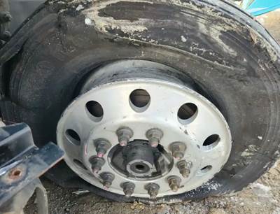 Western Star 5700 Right Spindle