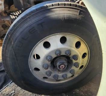 Western Star 5700 Left Spindle