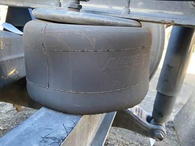 Peterbilt 579 Spring