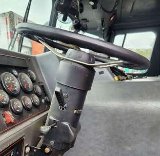 E-One Steering Column for a 2001 E-One Fire Truck