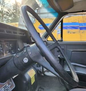 Ford F-800 Steering Column for a 1997 Ford F800