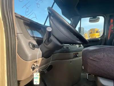Freightliner Cascadia 113 Steering Column