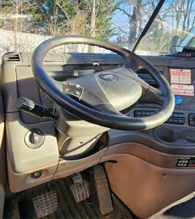 Freightliner Cascadia 113 Steering Column