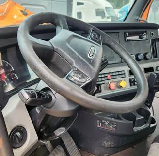 Freightliner Cascadia 116 Steering Column for a 2019 Freightliner Cascadia 116 Day Cab
