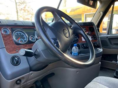 Freightliner Cascadia 125 Steering Column