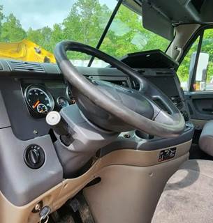 Freightliner Cascadia 125 Steering Column