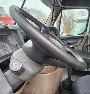 Freightliner Cascadia 125 Steering Column