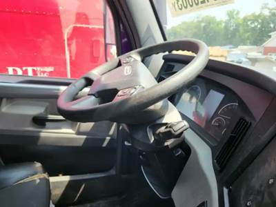 Freightliner Cascadia 126 Steering Column