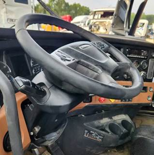 Freightliner Cascadia 126 Steering Column