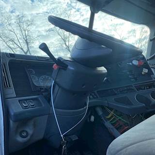 Freightliner Columbia 112 Steering Column