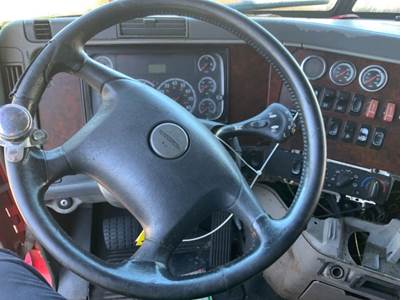 Freightliner Columbia 112 Steering Column