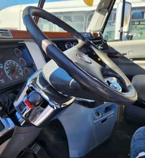 Freightliner Columbia 112 Steering Column