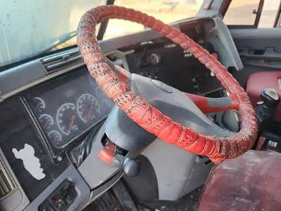 Freightliner Columbia 120 Steering Column