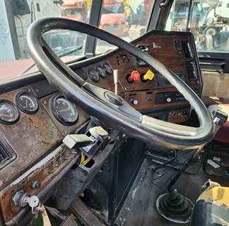 Freightliner FLD120 Steering Column