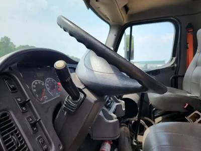 Freightliner M2 106 Steering Column