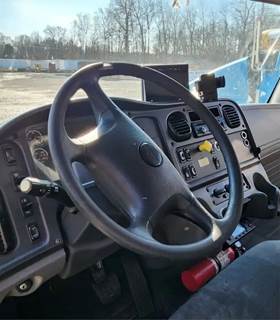 Freightliner M2 106 Steering Column