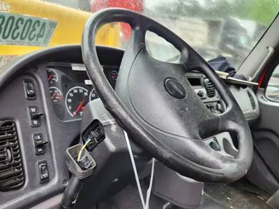 Freightliner M2 106 Steering Column