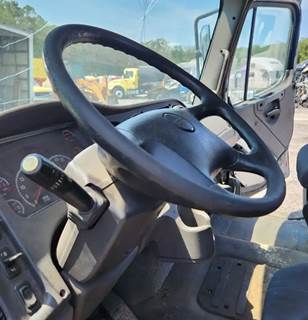 Freightliner M2 106 Steering Column