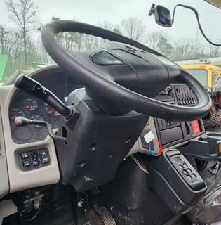 International 4400 Steering Column