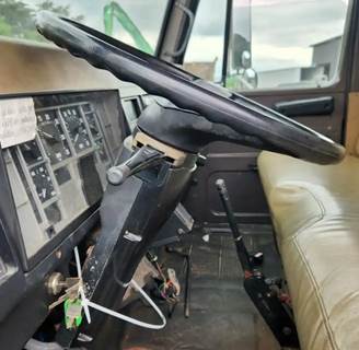 International 4600 Steering Column