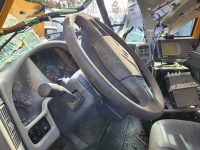 International 7400 Steering Column