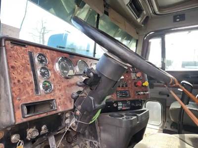 International 9200 Steering Column